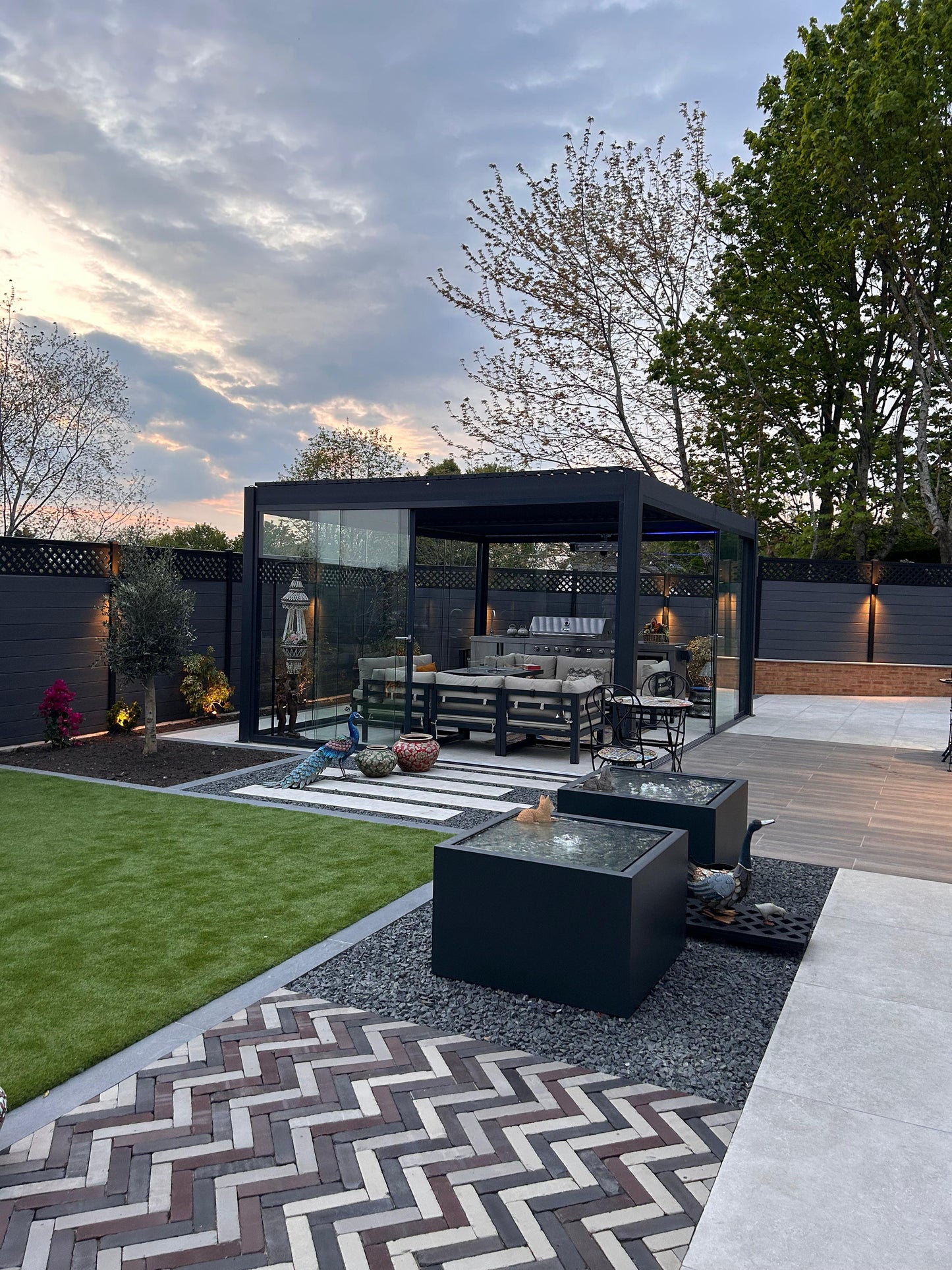 COMET PERGOLA